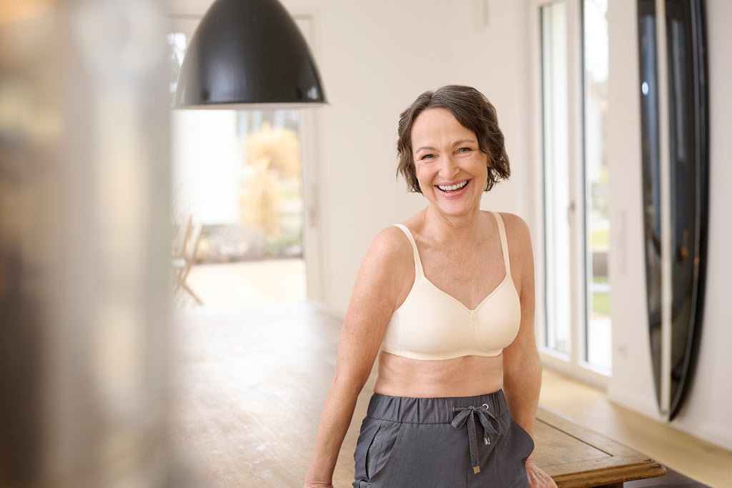 Amoena Mara Wire-Free Padded Pocketed Mastectomy Bra - Off White